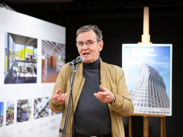 Vernissage de l'exposition "Frédéric Levrat : L'architecture en 3 dimensions"